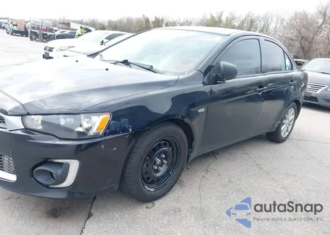 2016 Mitsubishi Lancer Es z USA, uszkodzony, nr VIN JA32U2FU0GU012993